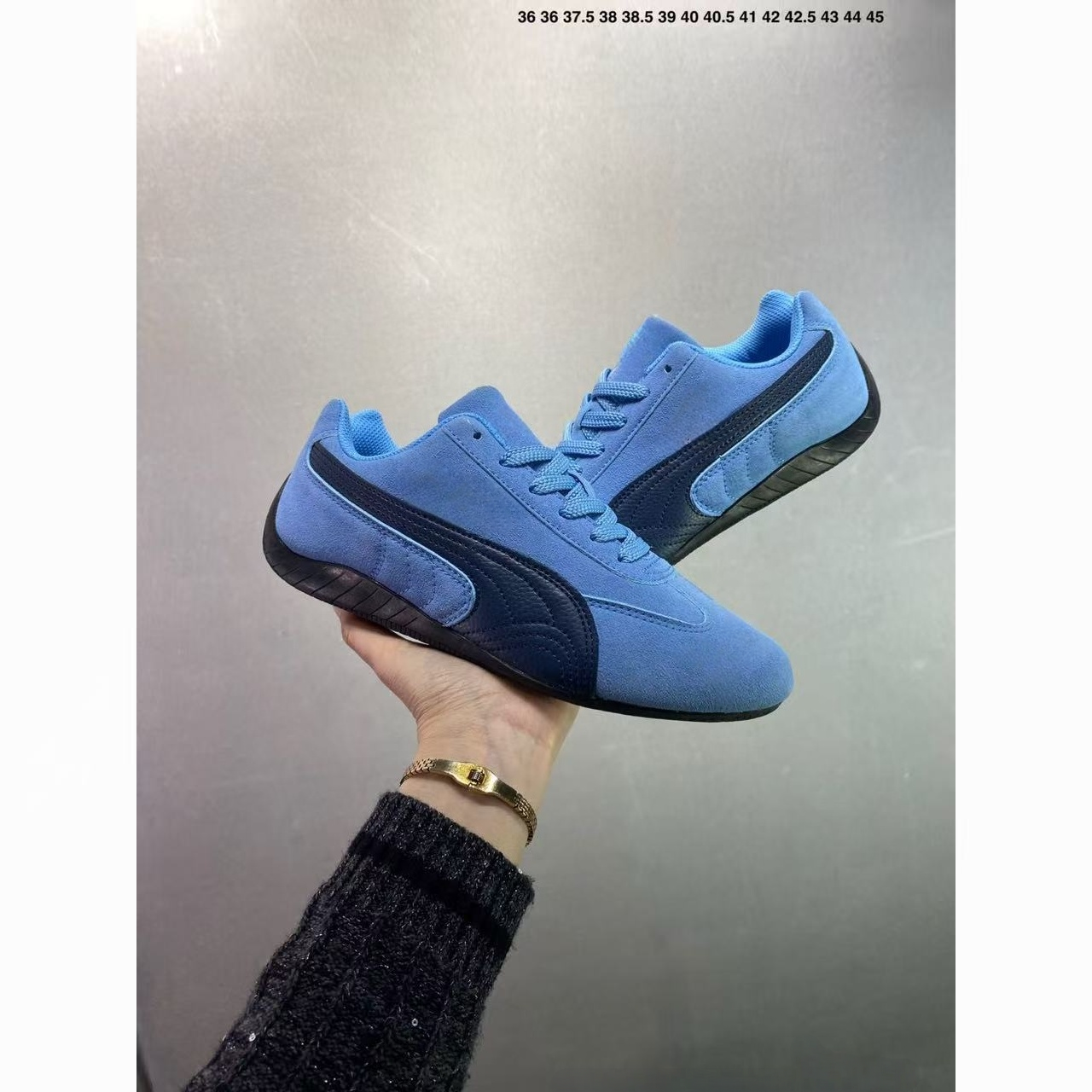 T588-1245  Sports and casual loose shoes