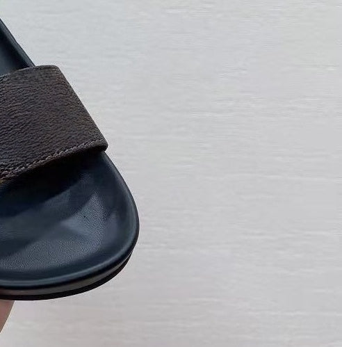 T588-1161  Fashionable women's sandals