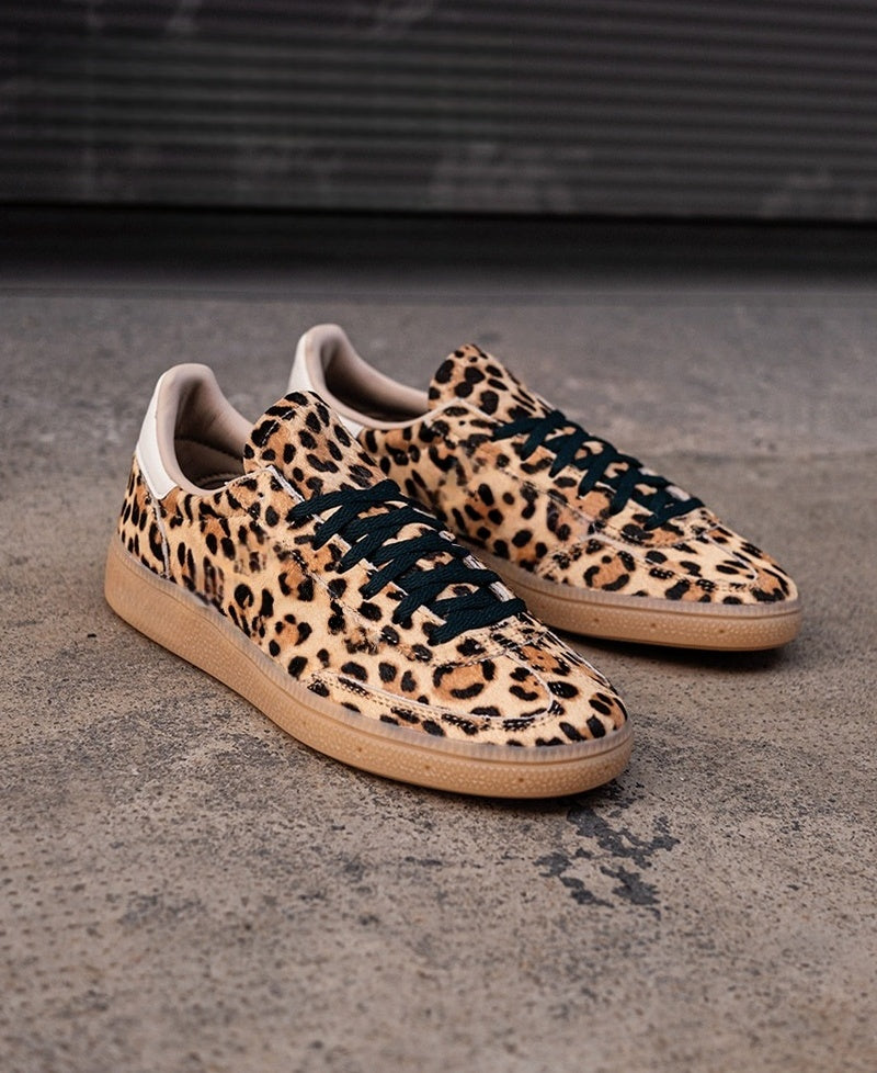 T588-883  Casual Flat Shoes