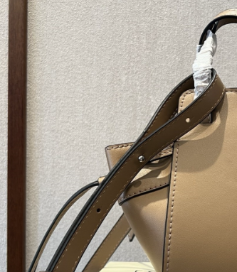 T588-926 Large capacity portable leather shoulder bag