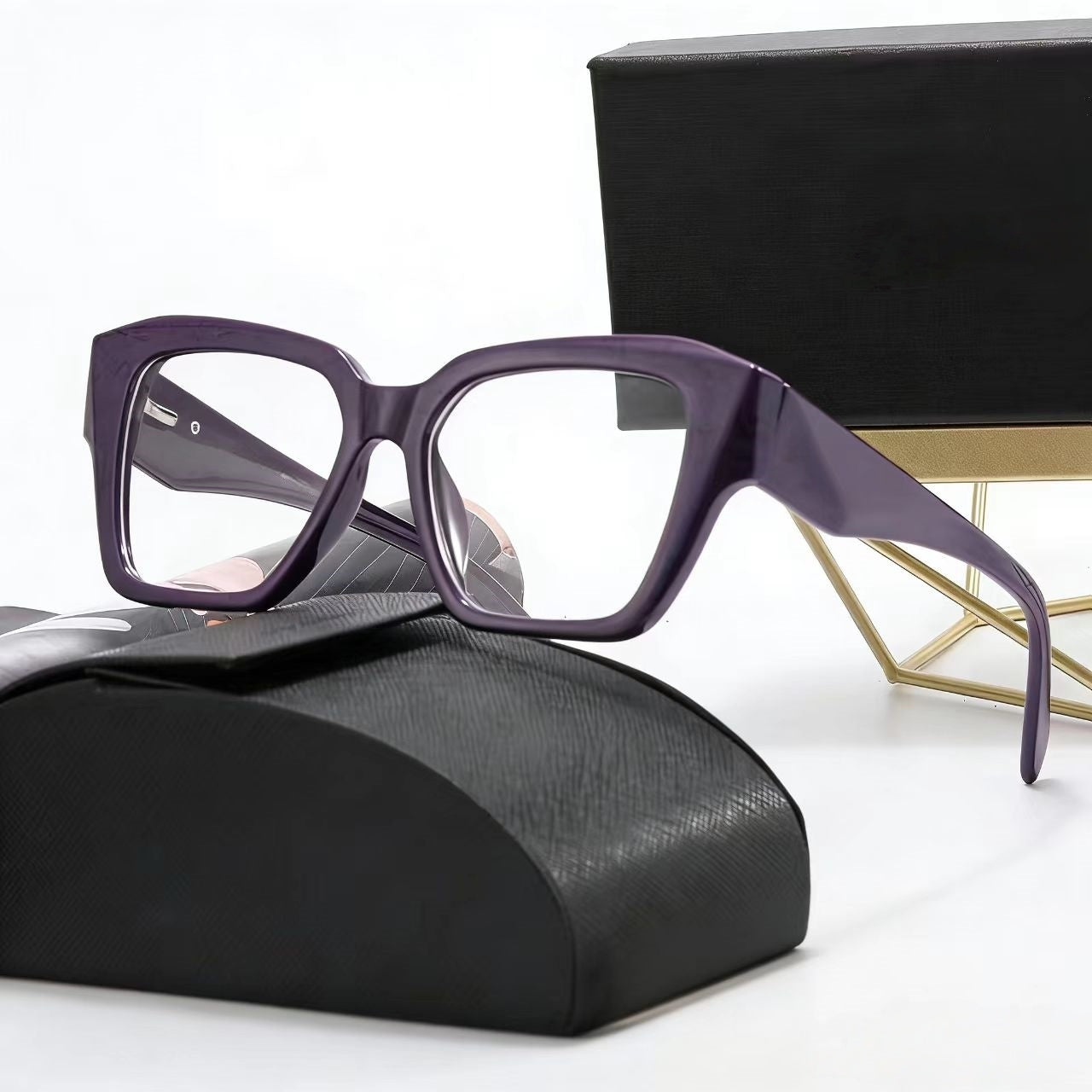 T588-1074 Fashionable small frame sunglasses, trendy sunglasses