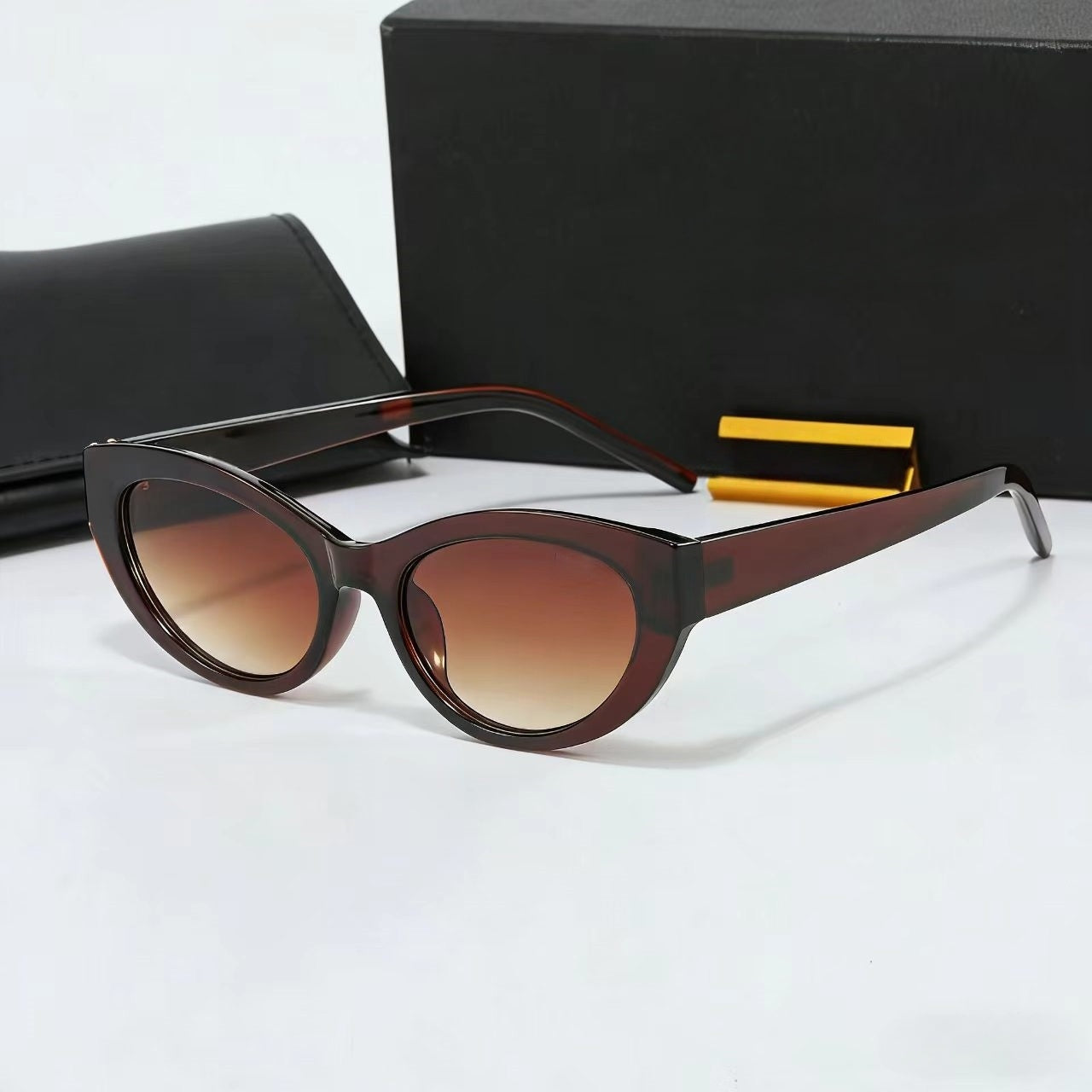 T588-1072  Cat's Eye Gradient Sunshade Sunglasses Fashionable and Versatile
