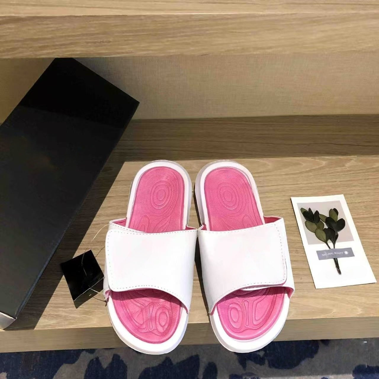 T588-967 Loose slippers with a flat bottom