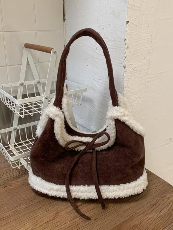 T588-703   Plush tote bag with one shoulder   -GYBB